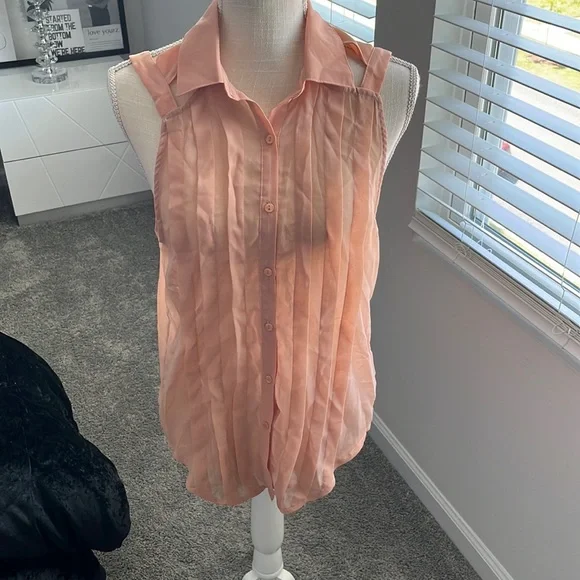 Peach chiffon high low cut out back top - Picture 4 of 10